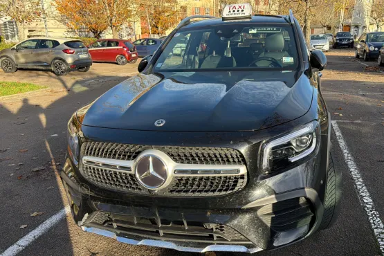 reservation en ligne chauffeur taxi auxerre